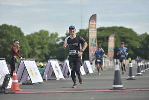 BIB: 
                            <button type="button" onclick="openModal(4919163)" class="btn btn-primary btn-sm float-right btn-popup" data-toggle="modal" data-target=".modal-high-quality">
                        <i class="fas fa-shopping-cart"></i> Add to Cart
                    </button>
                                            <button type="button" onclick="isThisMe(4919163, true)" class="btn btn-success btn-sm float-right btn-popup btn-isme hidden" data-toggle="tooltip" data-placement="bottom" title="นี่คือรูปของคุณใช่ไหม คลิกที่นี่เพื่อเอาเข้าอัลบั้ม">
                        <i class="fas fa-plus"></i> Add to album
                    </button>
                    <button type="button" onclick="isThisMe(4919163, false)" class="btn btn-warning btn-sm float-right btn-popup btn-isnotme hidden">
                        <i class="fas fa-ban"></i> Remove from album
                    </button>